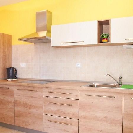 Apartment Danese Promajna Esterno foto
