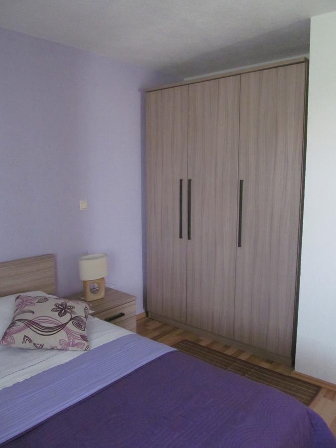 Apartment Danese Promajna Esterno foto