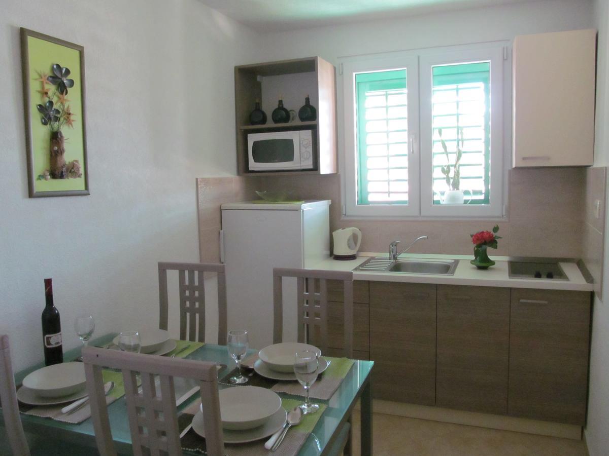 Apartment Danese Promajna Esterno foto