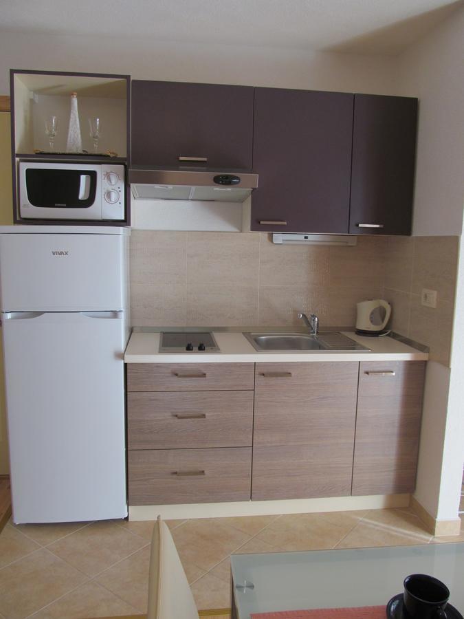 Apartment Danese Promajna Esterno foto